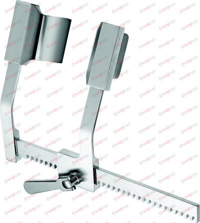 DE BAKEY Rib Spreaders complete, consisting of: 24-135-01 1 Spreader 24-135-02 2 Lateral blades 60 x 60 mm (AxB) 24-135-03 2 Lateral blades 50 x 80 mm (AxB) 24-135-04 2 Lateral blades 40 x 100 mm (AxB)